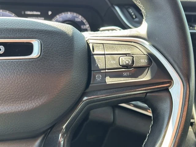 Used 2022 Gray Jeep Altitude image 35