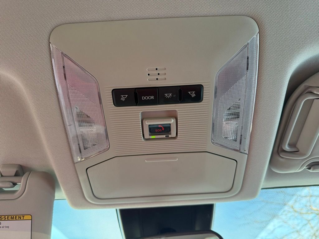 2023 Toyota RAV4 XLE - Photo 28