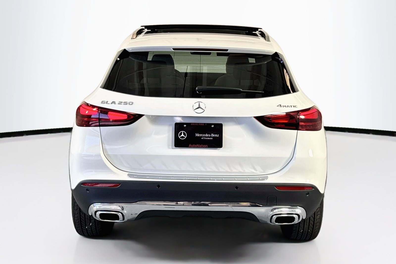 New 2026 Polar White Mercedes-Benz GLA 250 image 6