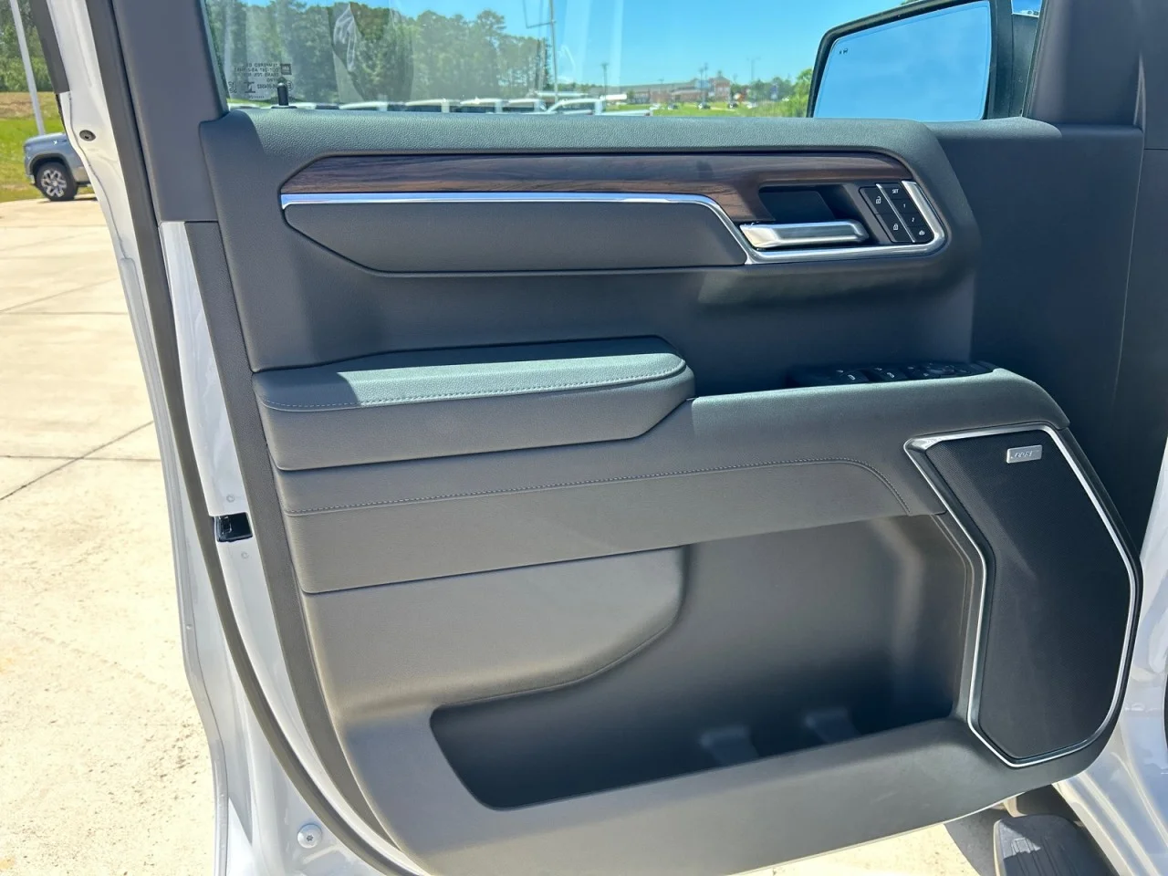 New 2026 Summit White GMC SLT image 11