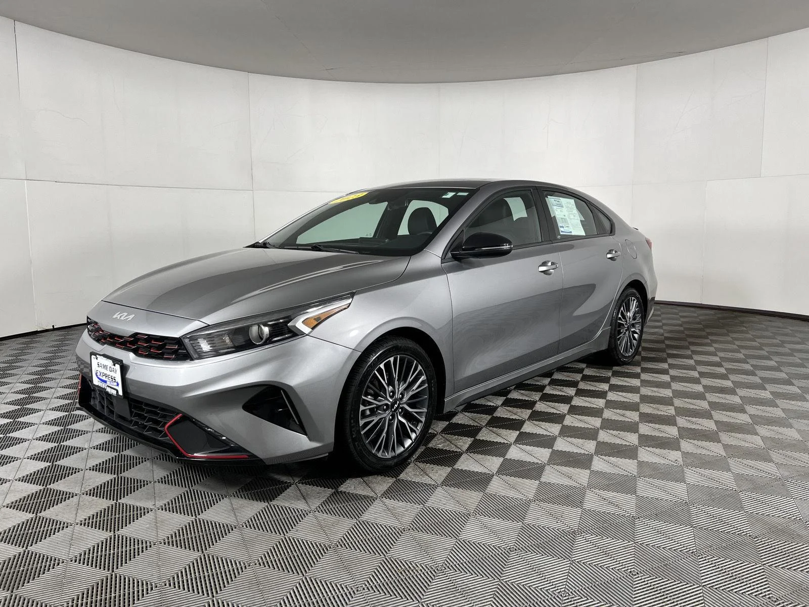 Used 2023 Steel Gray Kia GT-Line image 4