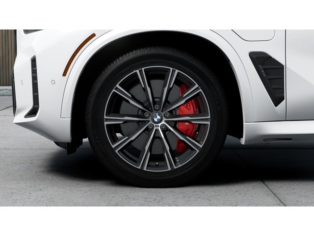 New 2026 Mineral White Metallic BMW X5 50e image 7