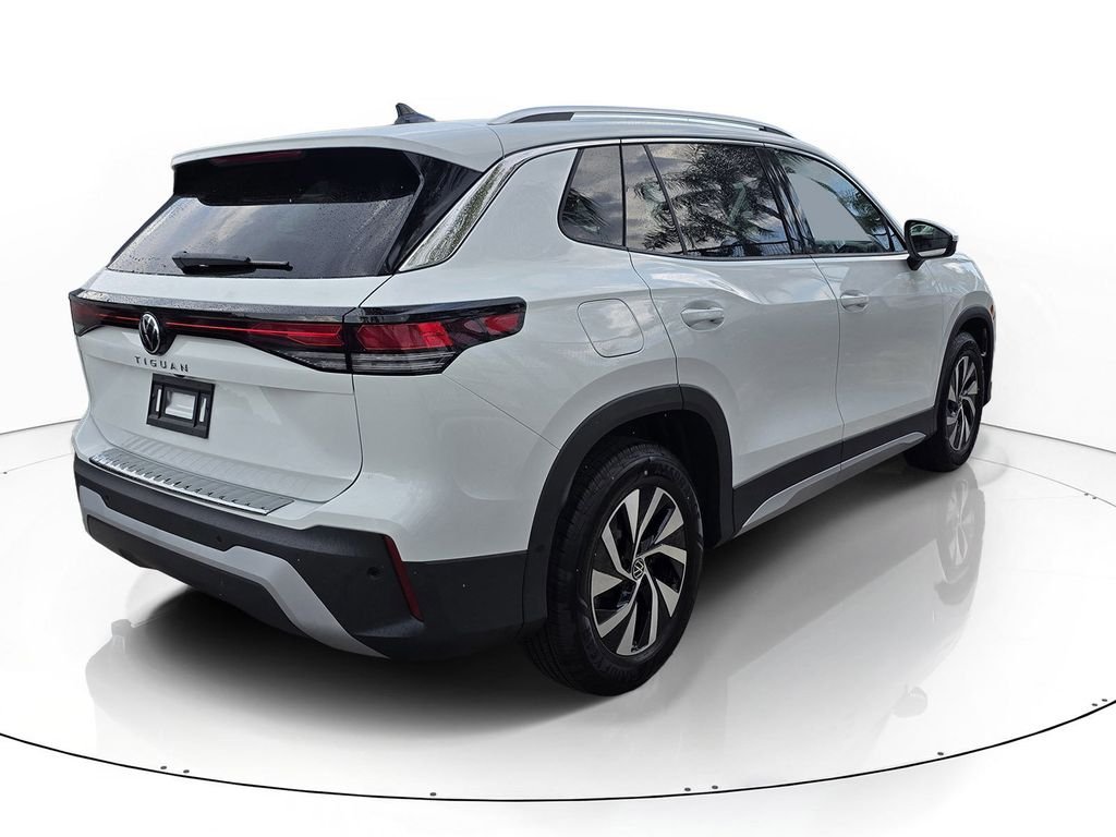 New 2026 White/off-white Volkswagen 2.0T S image 4