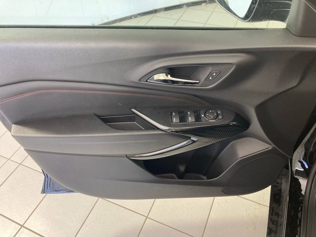 New 2026 Mosaic Black Metallic Chevrolet 2RS image 12