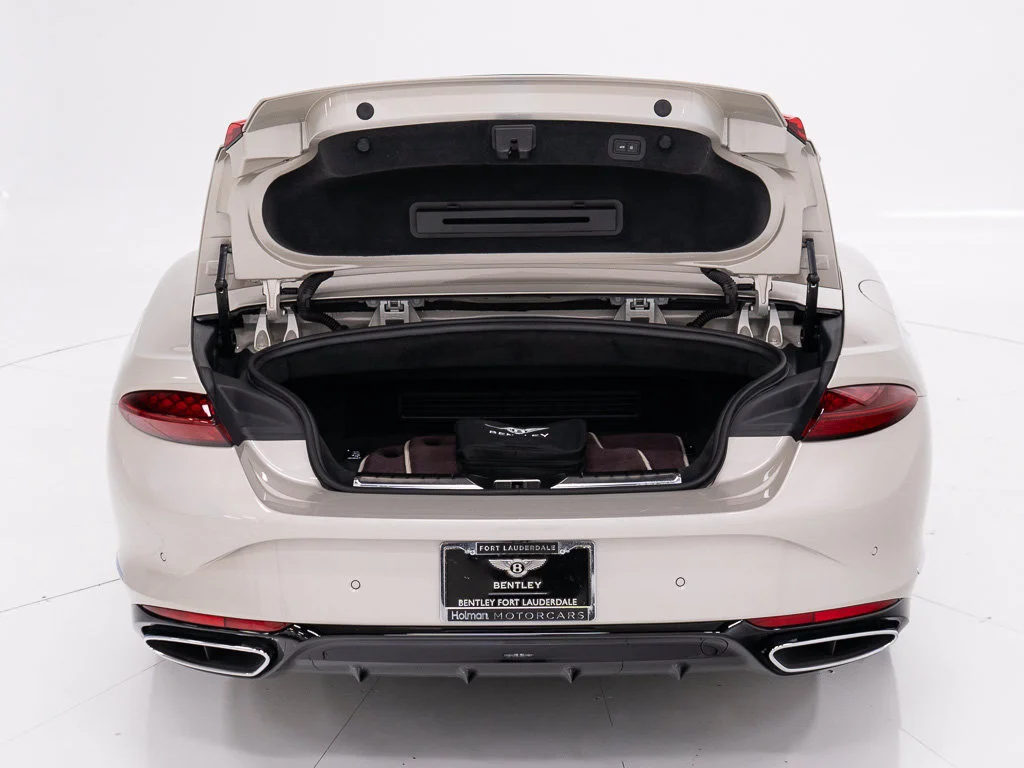 Certified Used 2026 White Sand - by Mulliner Bentley Azure image 48