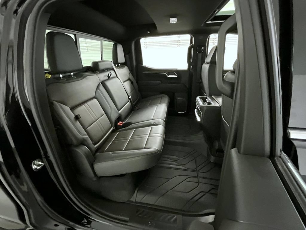 2026 Chevrolet Silverado 1500 High Country - Photo 20