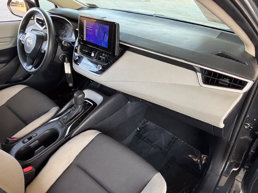 Used 2025 Underground Toyota LE image 21