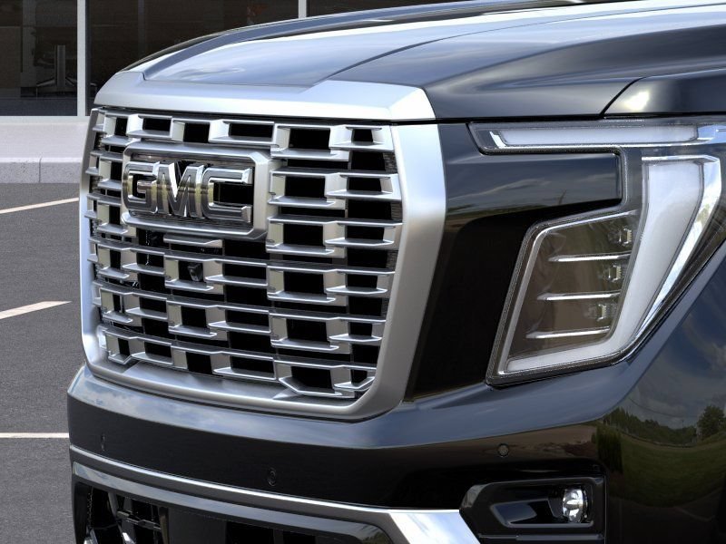 2026 GMC Yukon Denali - Photo 13