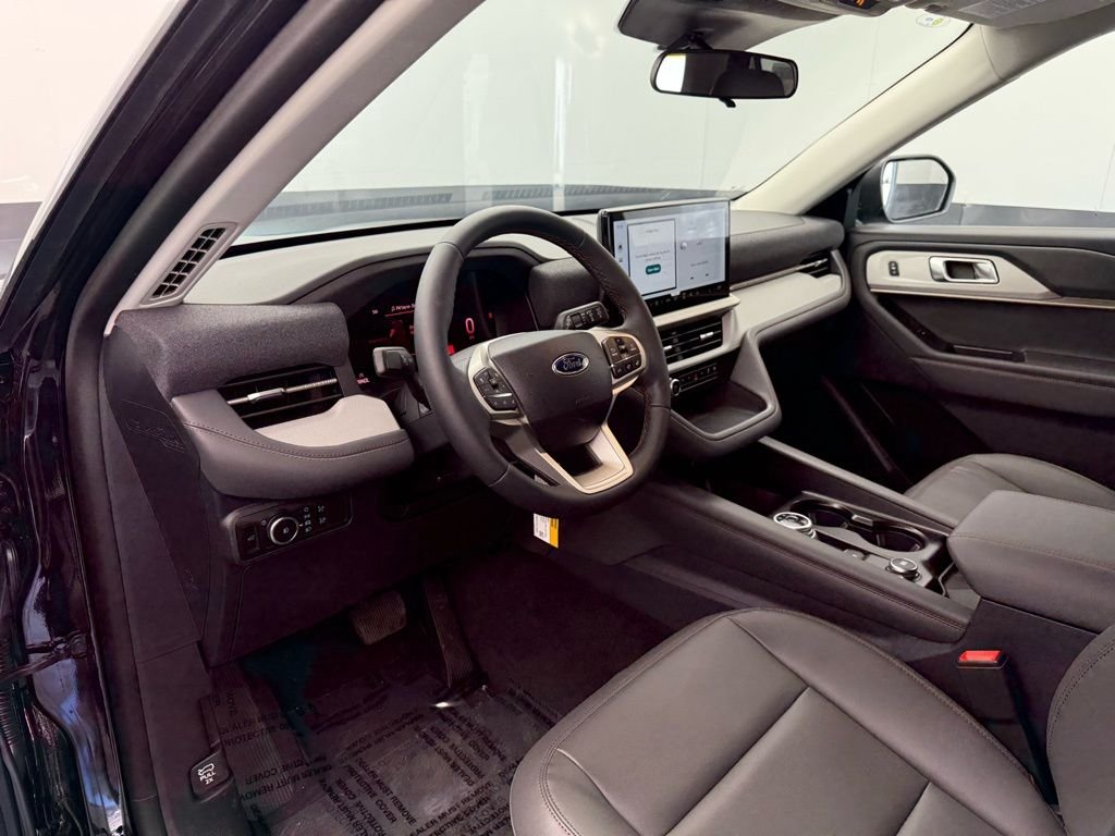 New 2026 Agate Black Metallic Ford Active image 41