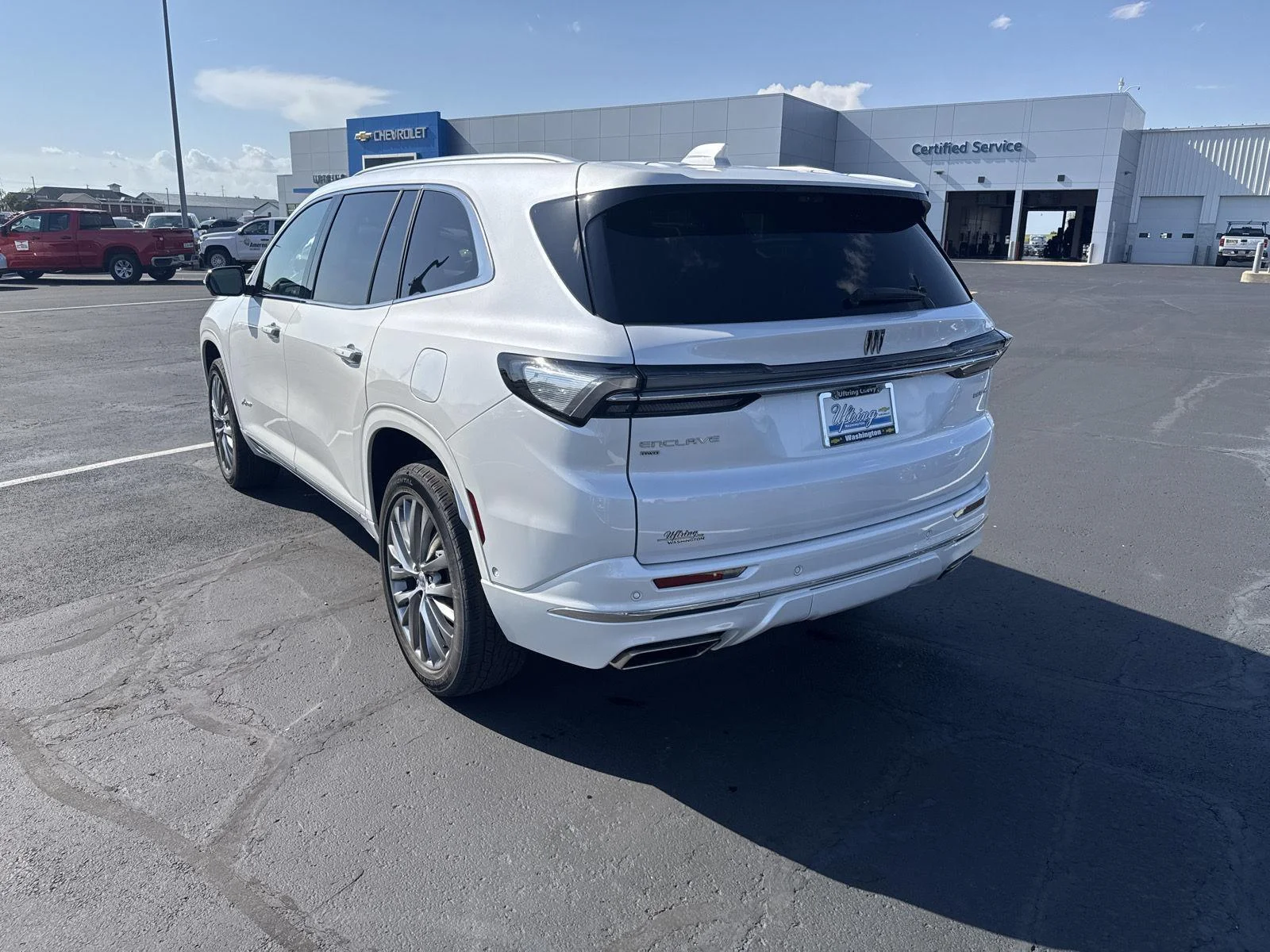 Used 2025 White Frost Tricoat Buick Avenir image 5