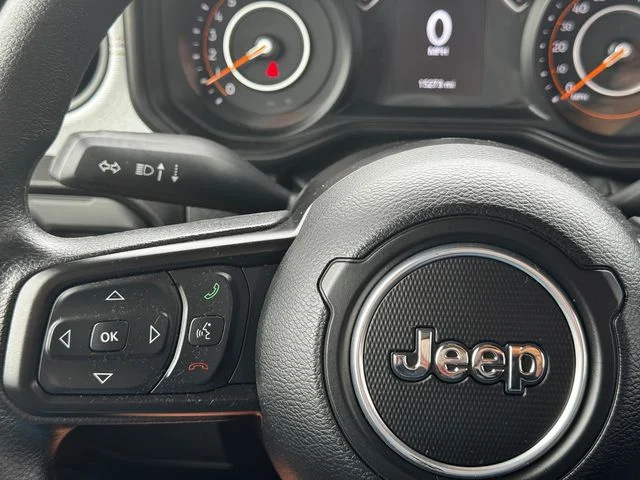Certified Used 2025  Jeep Sport image 22