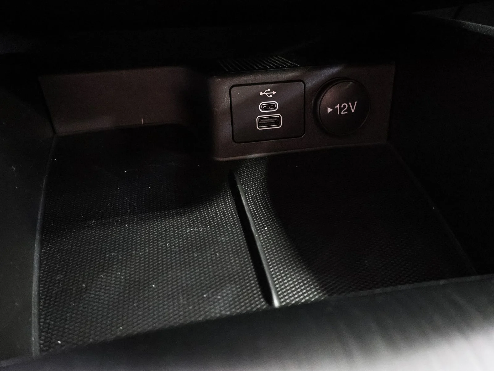 New 2026 Carbonized Gray Metallic Ford Active® image 30