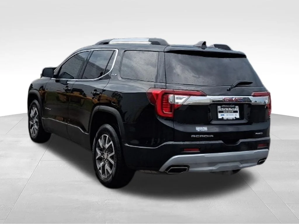 Used 2020 Ebony Twilight Metallic GMC SLE image 5