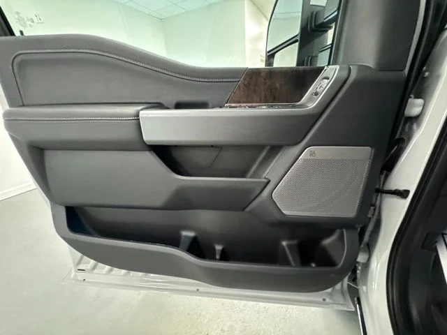 New 2026 Avalanche Ford F-250® Lariat® image 12