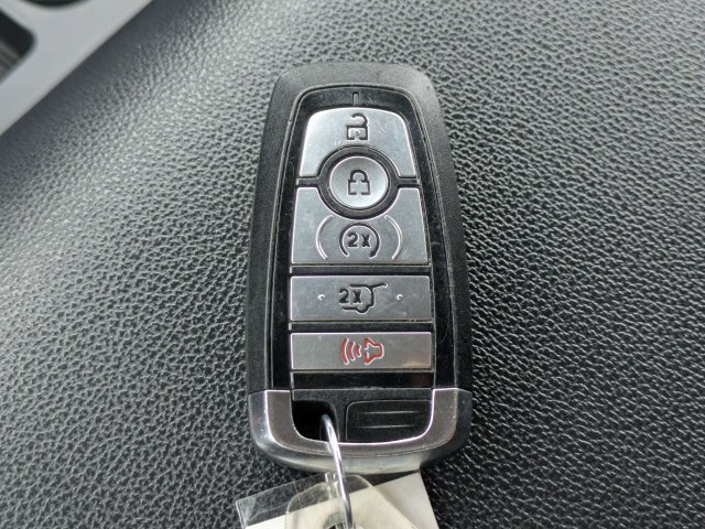 Used 2024 Black Metallic Ford XLT image 35