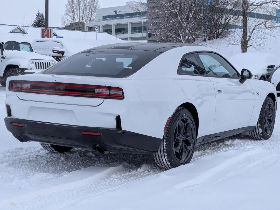 New 2026 White Dodge R/T - - AWD - Blacktop Pack - Hurricane Turbo - 20 Black Wheels & More! image 8