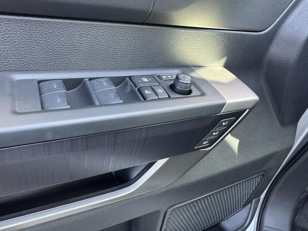 2026 Toyota Tundra Platinum - Photo 14
