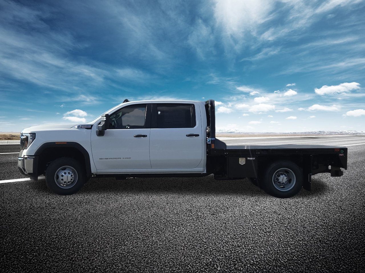 2026 GMC Sierra 3500 Chassis Cab Pro - Photo 18