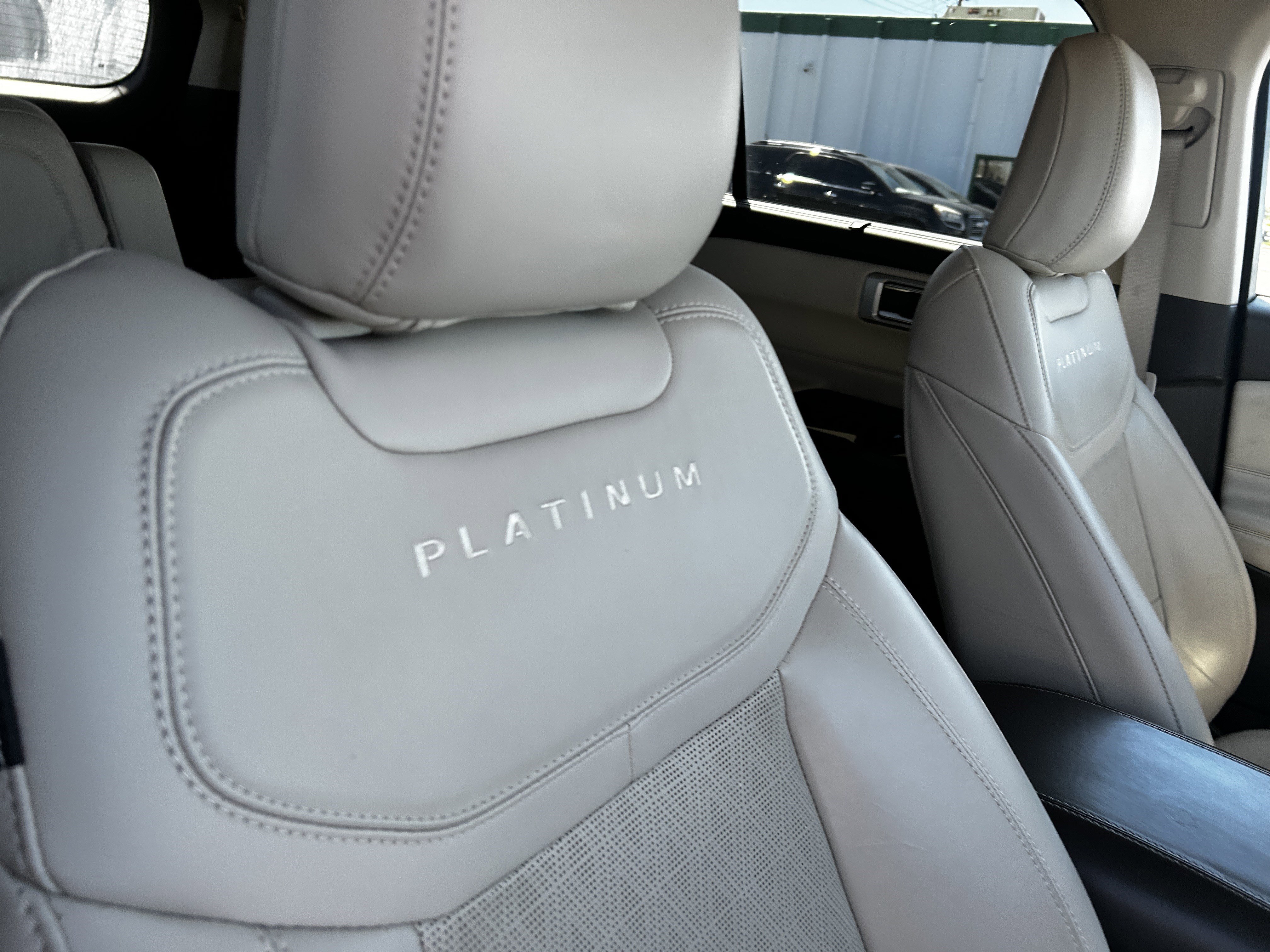 Used 2022 Red Metallic Ford Platinum image 13