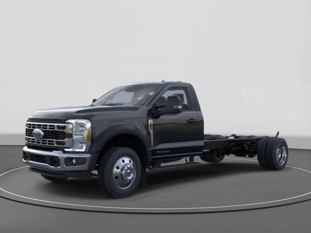 2025 Ford F-550 XLT Regular Cab 193-In DRW's photo