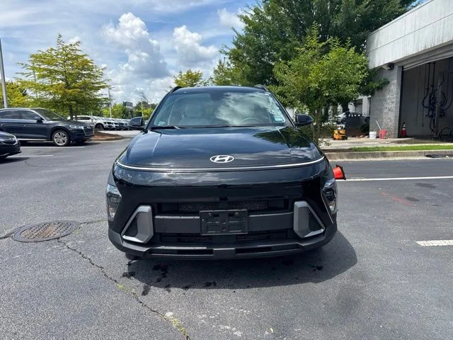 Used 2025 Black Hyundai SEL image 8