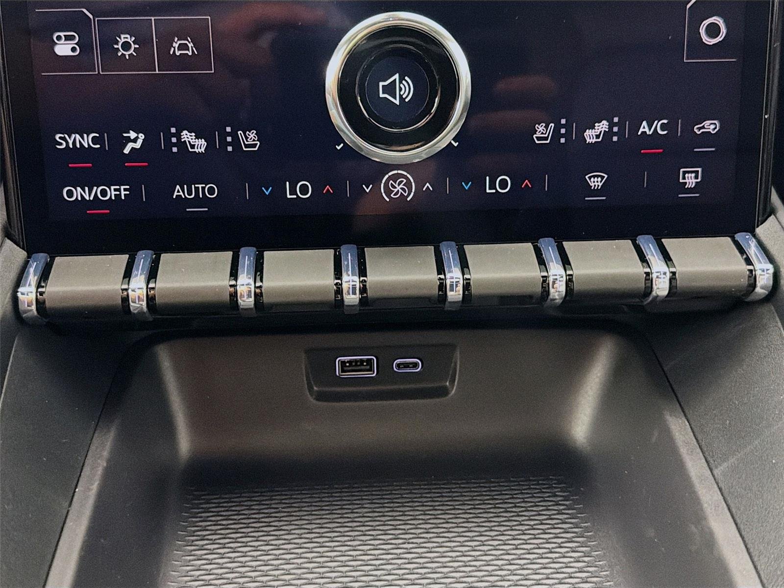 New 2027 Sterling Metallic GMC AWD Elevation image 22