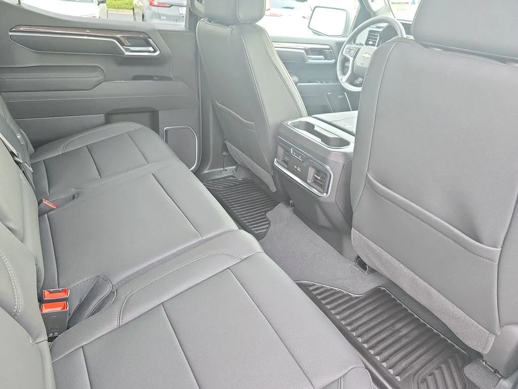 2026 Chevrolet Silverado 1500 LTZ - Photo 11