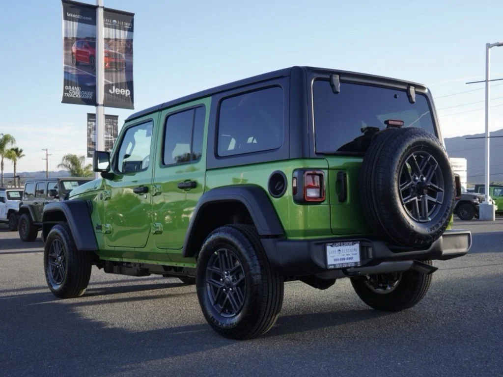 New 2026 Mojito Clearcoat Jeep Sport S image 7