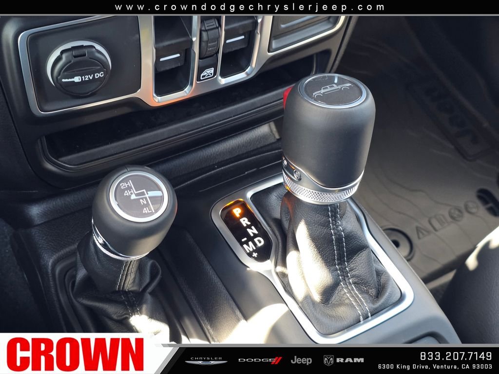 New 2026 Anvil Clear-Coat Exterior Paint Jeep Sahara image 19