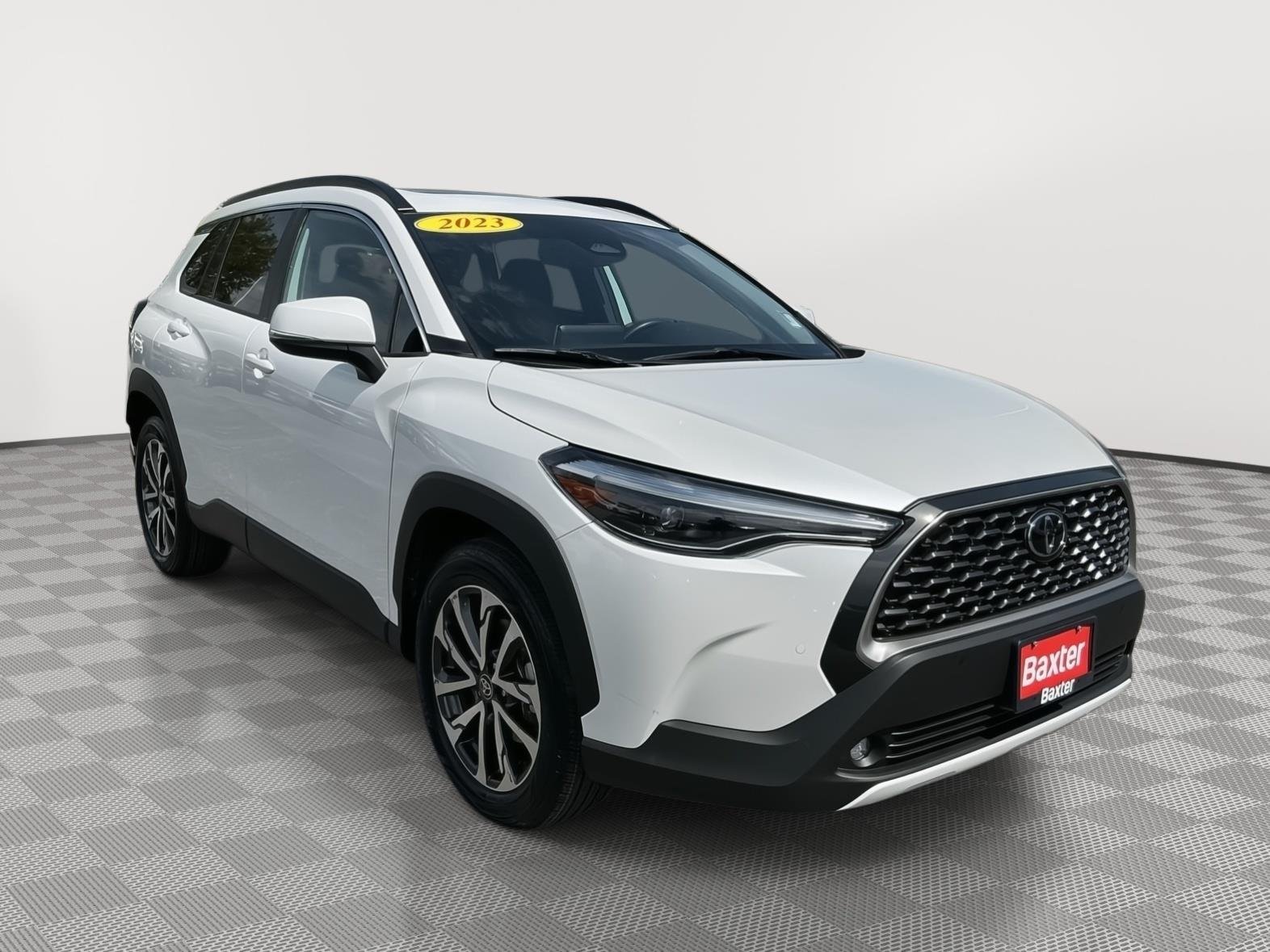 2023 Toyota Corolla Cross XLE AWD's photo