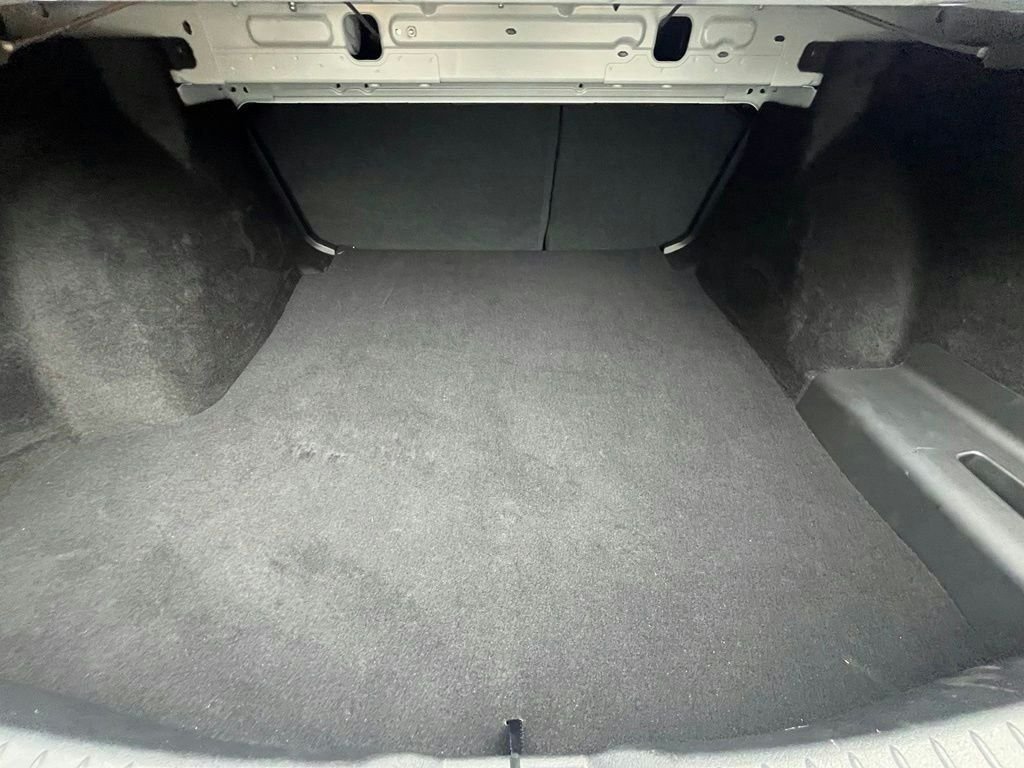 Certified Used 2024 White Mazda 2.5 S image 28