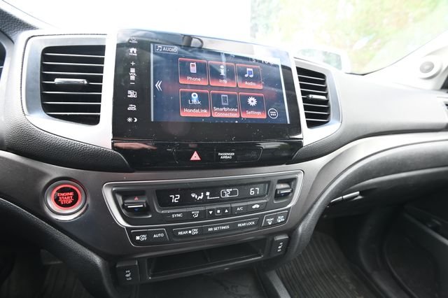 Used 2017  Honda EX-L image 14
