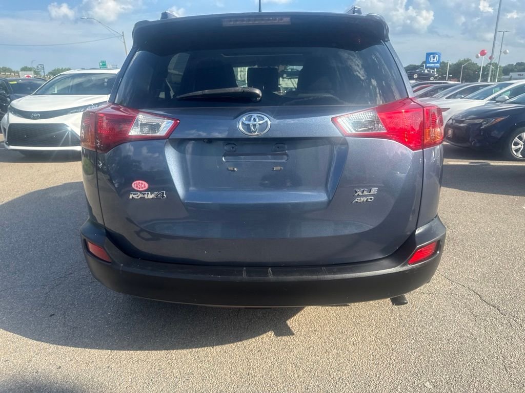 Used 2013 Blue Toyota LE image 6