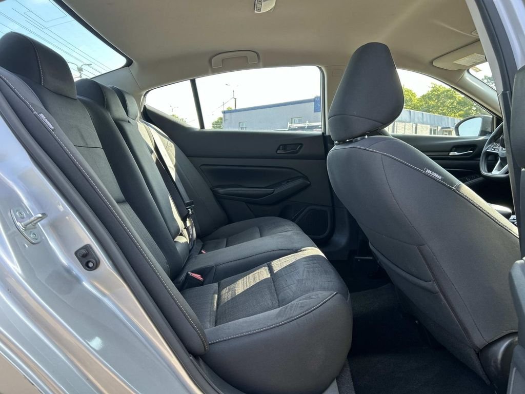 Used 2024 Silver Nissan 2.5 SV image 16