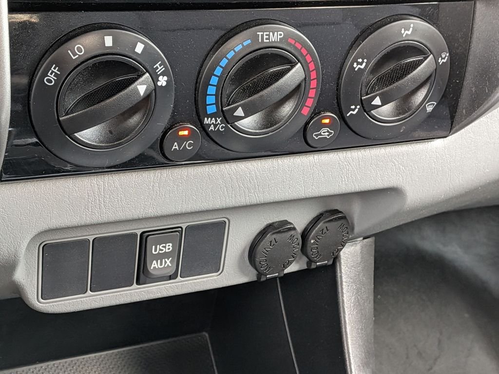 Used 2014 Gray Toyota Base image 22