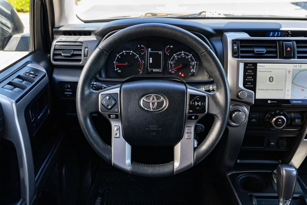 Used 2020 Gray Toyota SR5 image 12
