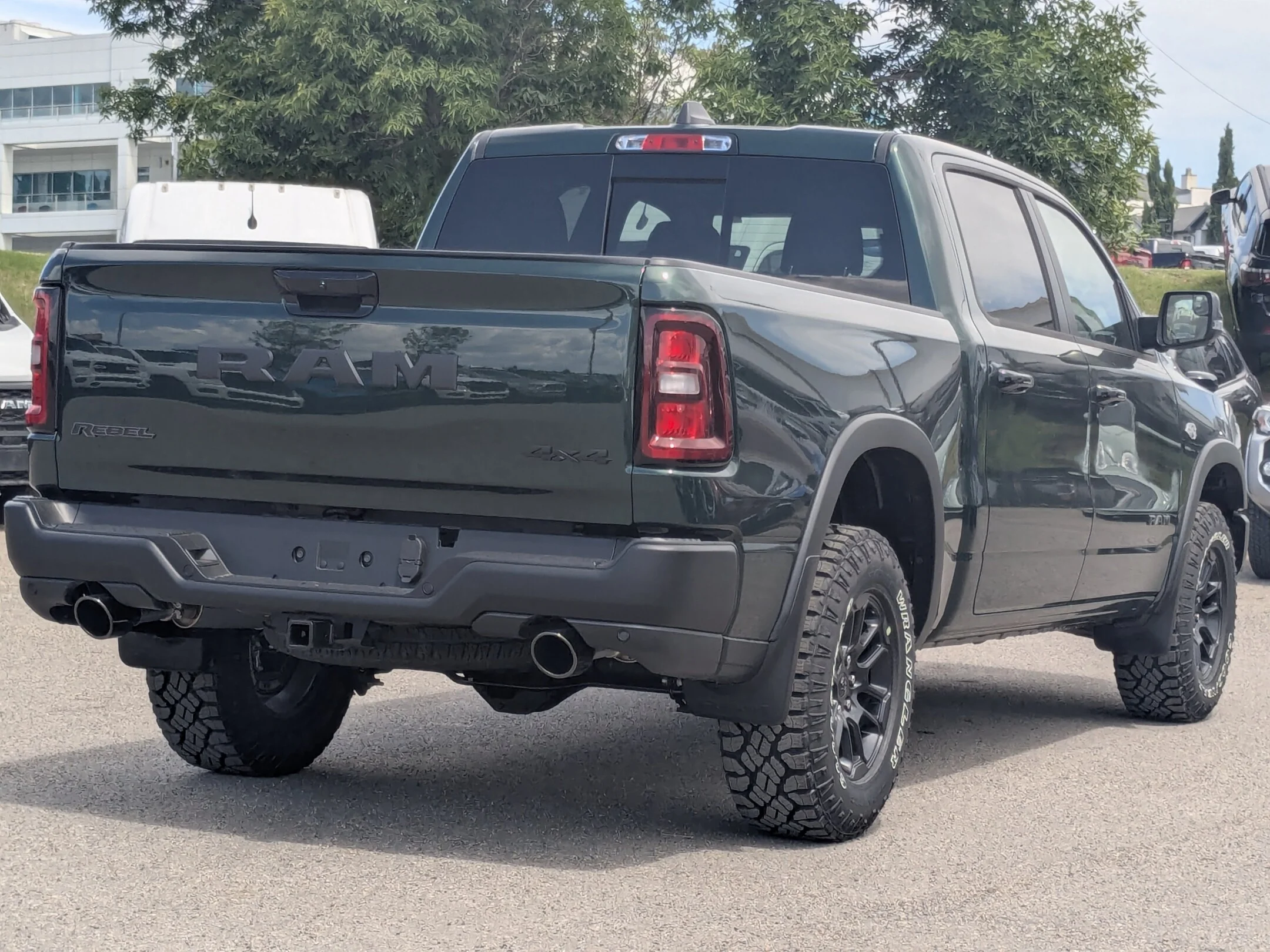 New 2026 Green RAM Rebel - - Level 2 Grp - Luxury Leather - Pano Sunroof - Harman/Kardon Audio & More! image 8