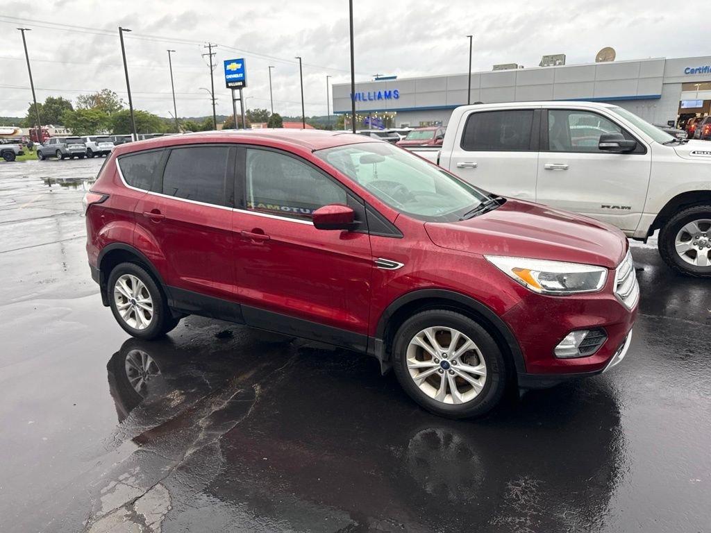Used 2017 Ruby Red Metallic Ford SE image 8