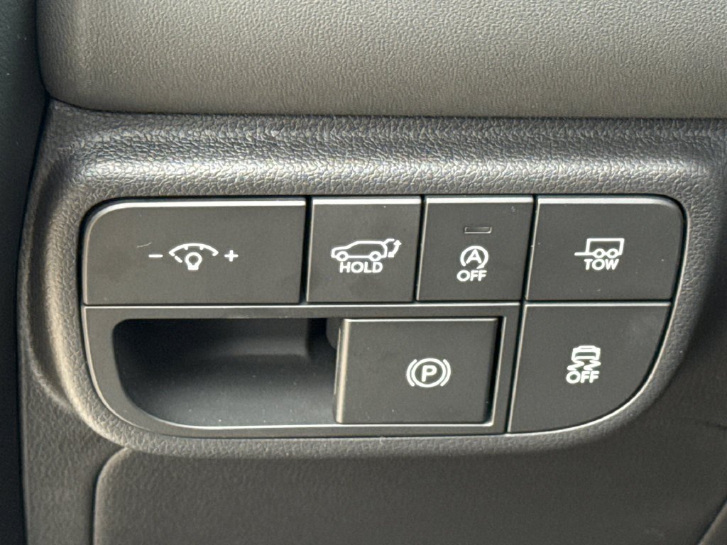 Used 2026 White Hyundai SEL image 22