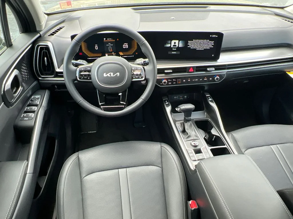 2025 Kia Sorento S - Photo 23
