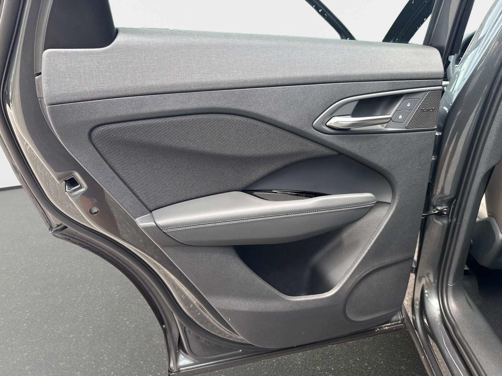 New 2026 Daytona Gray Pearl Effect Audi S line image 10