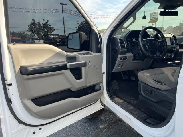 Used 2019 White Ford XLT image 4