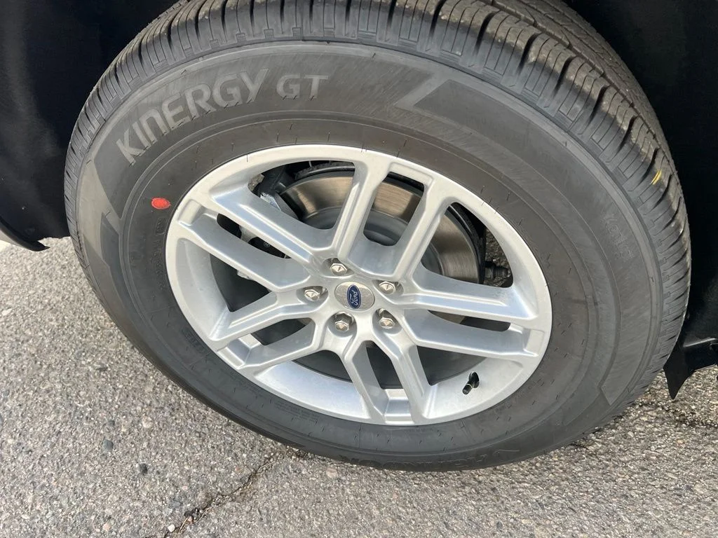 New 2026 Carbonized Gray Metallic Ford Active image 37
