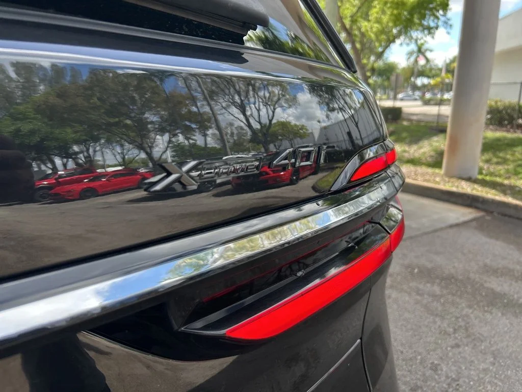 Used 2024 Black BMW xDrive40i image 26