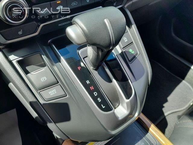 Used 2020 Lunar Silver Metallic Honda Touring image 26
