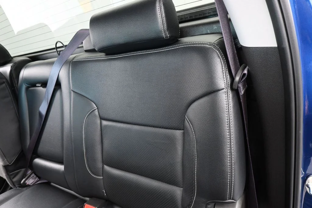 Used 2016 Deep Ocean Blue Metallic Chevrolet LT image 24