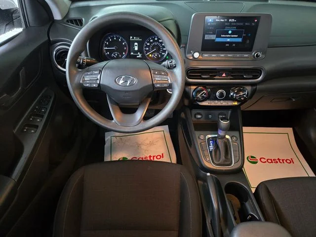 Used 2023 White Hyundai SEL image 13