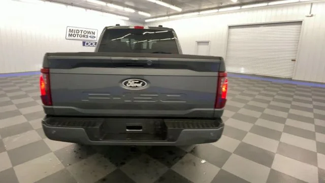 New 2026 Gray Ford XLT image 7