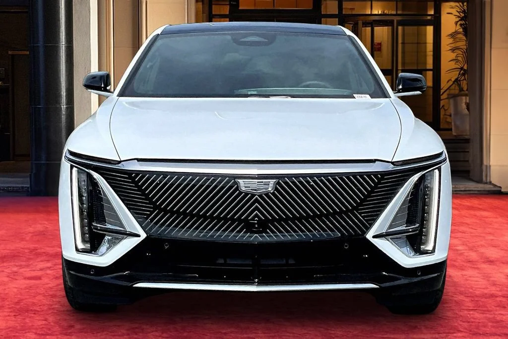 New 2026 Vibrant White Tricoat Cadillac Luxury image 3