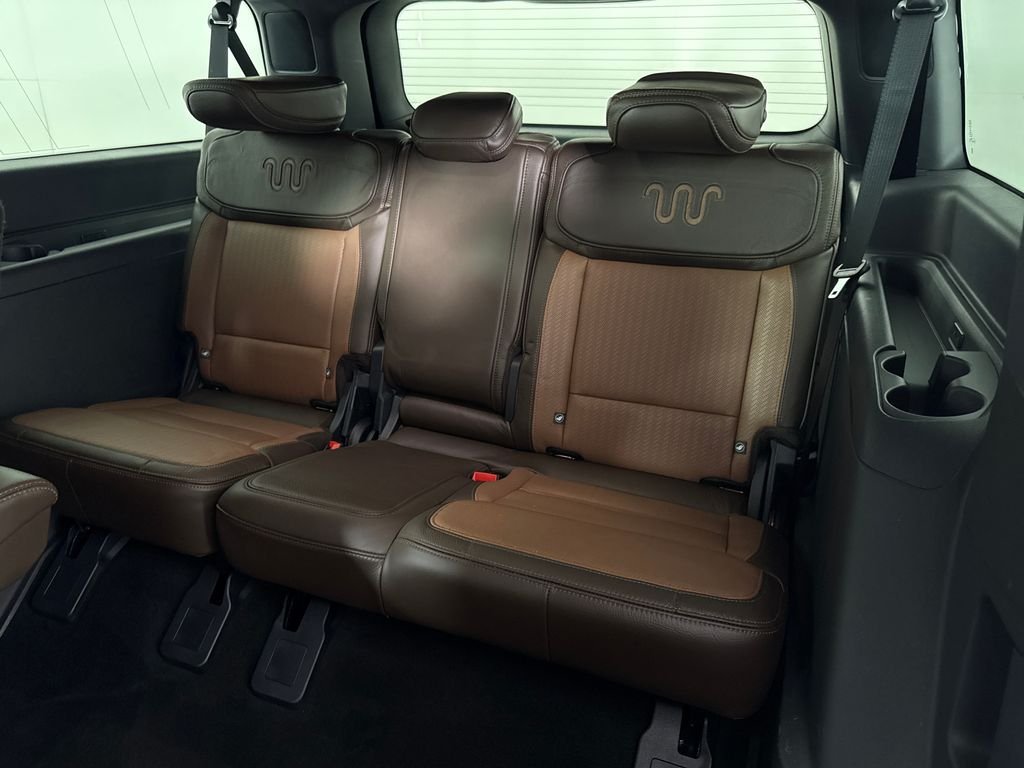 Used 2025 White Ford King Ranch image 14